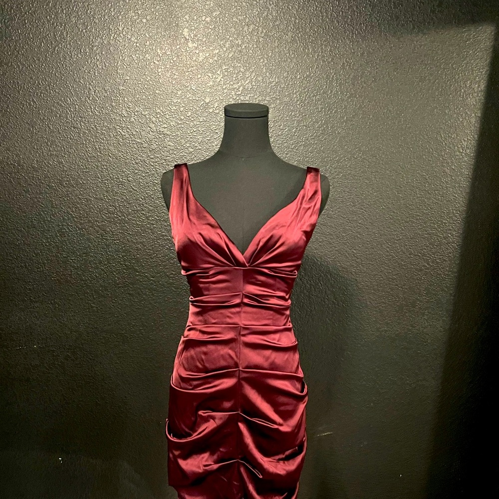 Beautiful burgundy satin Xscape size 2 dress